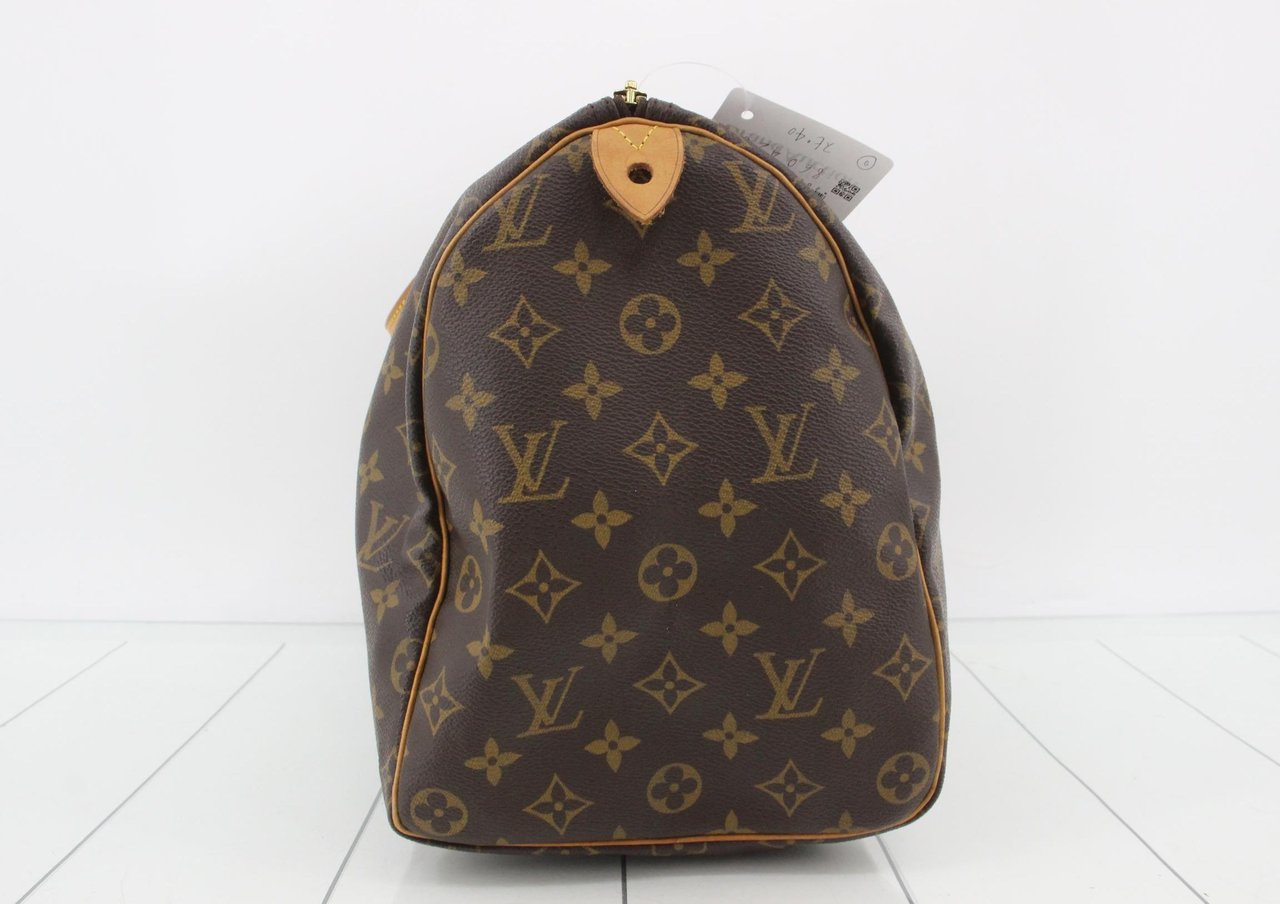 Louis Vuitton Louis Vuitton Speedy Handbag Monogram Canvas 40 Divers