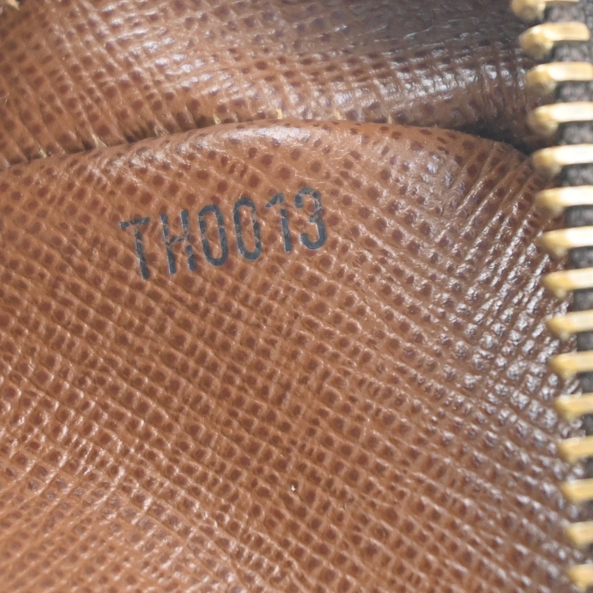 Louis Vuitton Louis Vuitton Amazone Bag Monogram Canvas MM Bruin