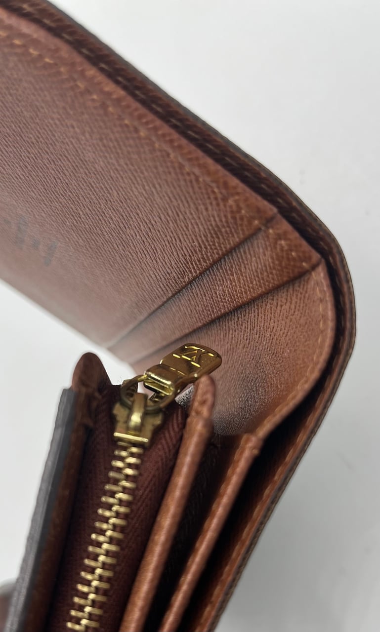 Louis Vuitton Louis Vuitton Porte Monnaie Tresor Wallet Monogram Canvas Bruin