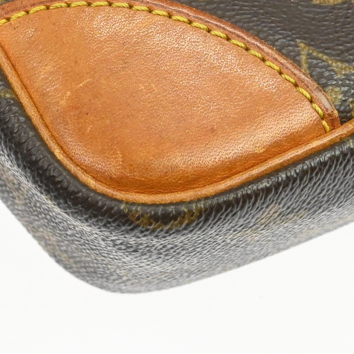 Louis Vuitton Trocadero Monogram Canvas 27 Bruin