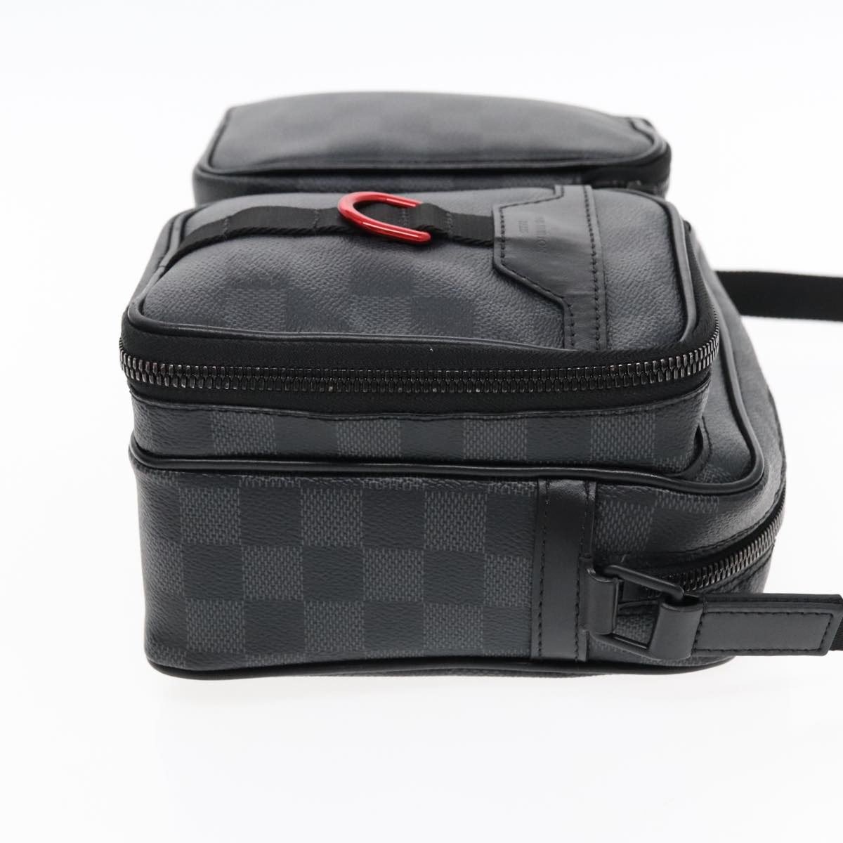 Louis Vuitton Louis Vuitton Utility Business Bag Damier Graphite Grijs