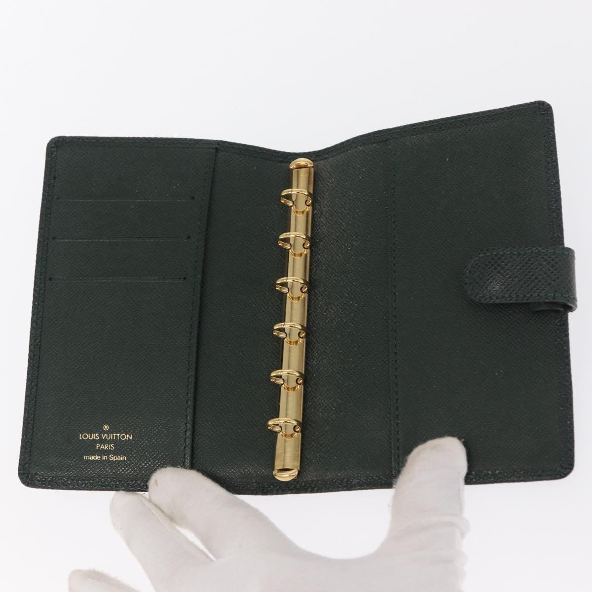 Louis Vuitton Louis Vuitton Agenda Cover Taiga Leather Groen