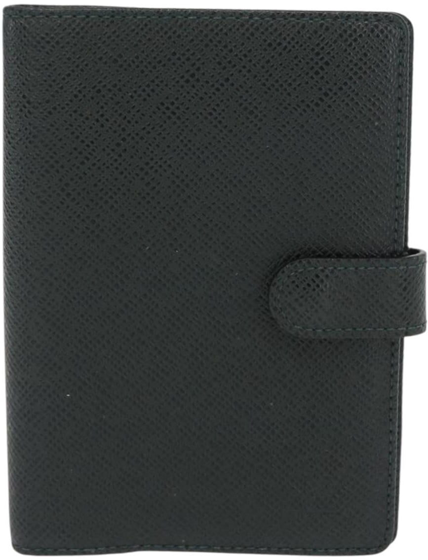 Louis Vuitton Louis Vuitton Agenda Cover Taiga Leather Groen