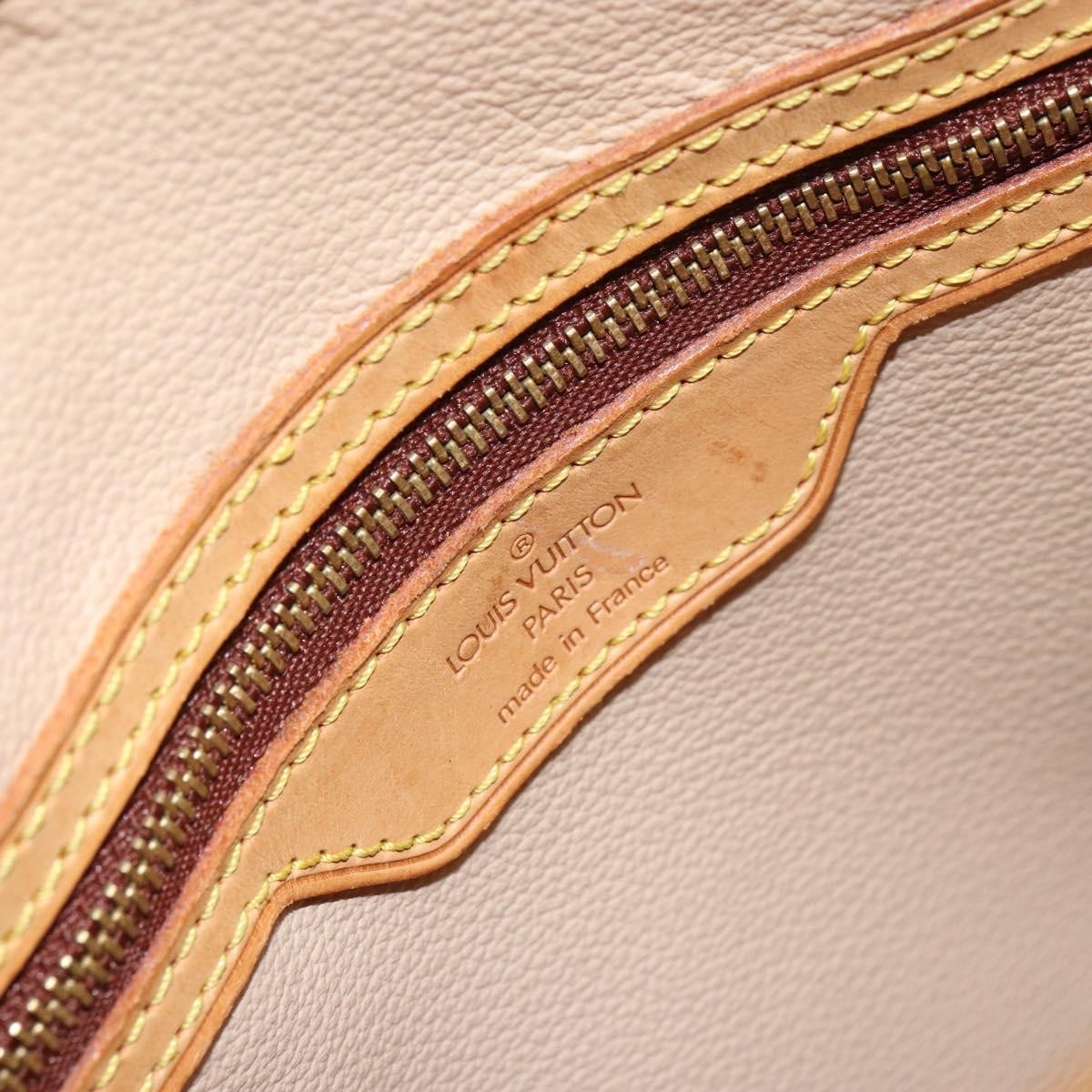 Louis Vuitton Louis Vuitton Petit Bucket Bag Monogram Canvas Bruin