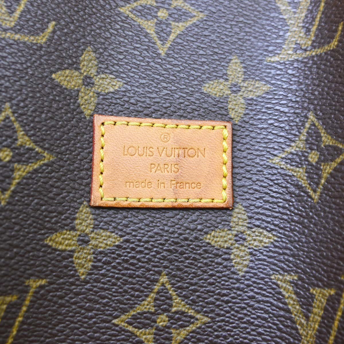Louis Vuitton Saumur Monogram 30 Bruin