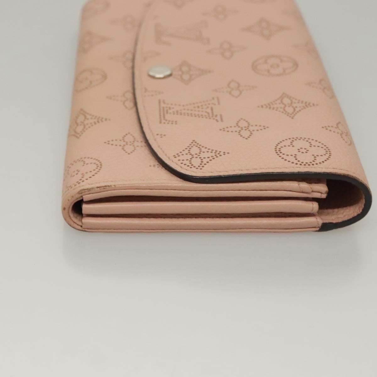 Louis Vuitton Louis Vuitton Iris Wallet Mahina Leather Roze