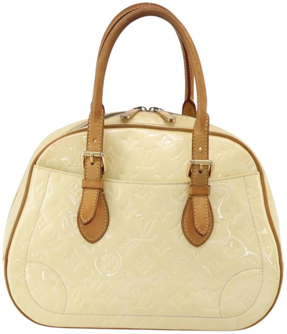 Louis Vuitton Louis Vuitton Summit Drive Handbag Monogram Vernis Geel