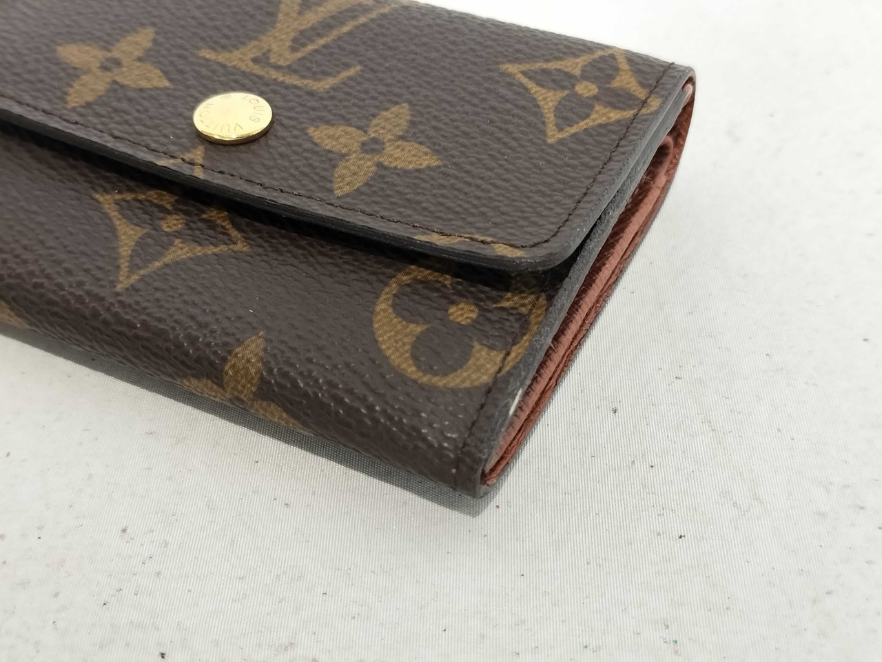 Louis Vuitton Porte-Monnaie Coin Purse Monogram Canvas Bruin