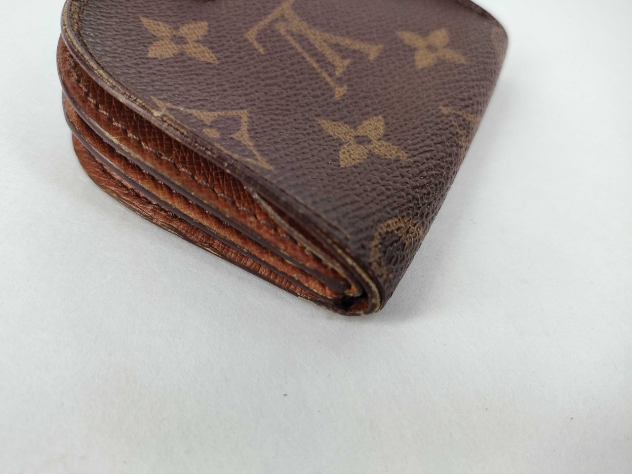 Louis Vuitton Louis Vuitton Porte-Monnaie Coin Purse Monogram Canvas Bruin