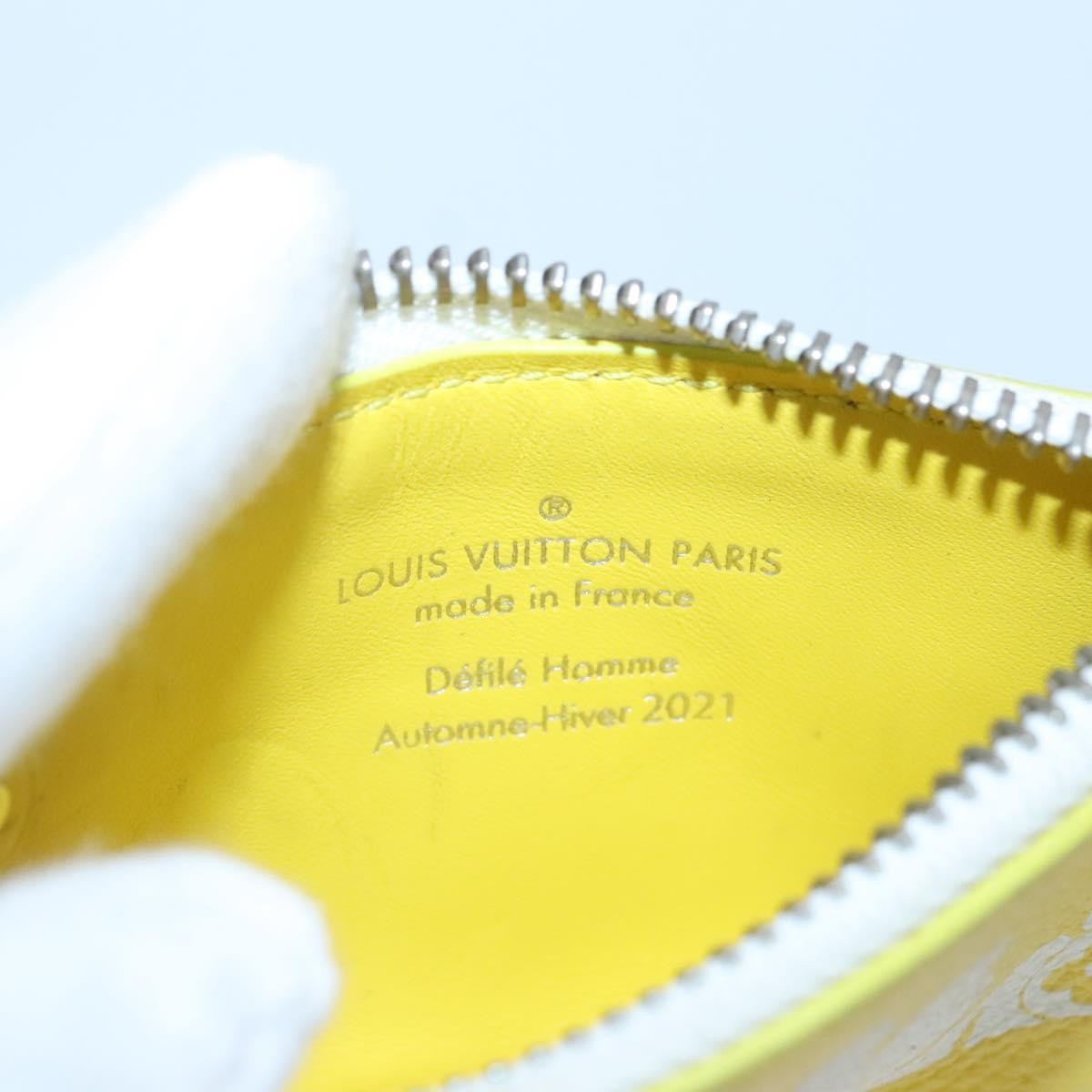 Louis Vuitton Louis Vuitton Pochette Clés Everyday LV leather Geel