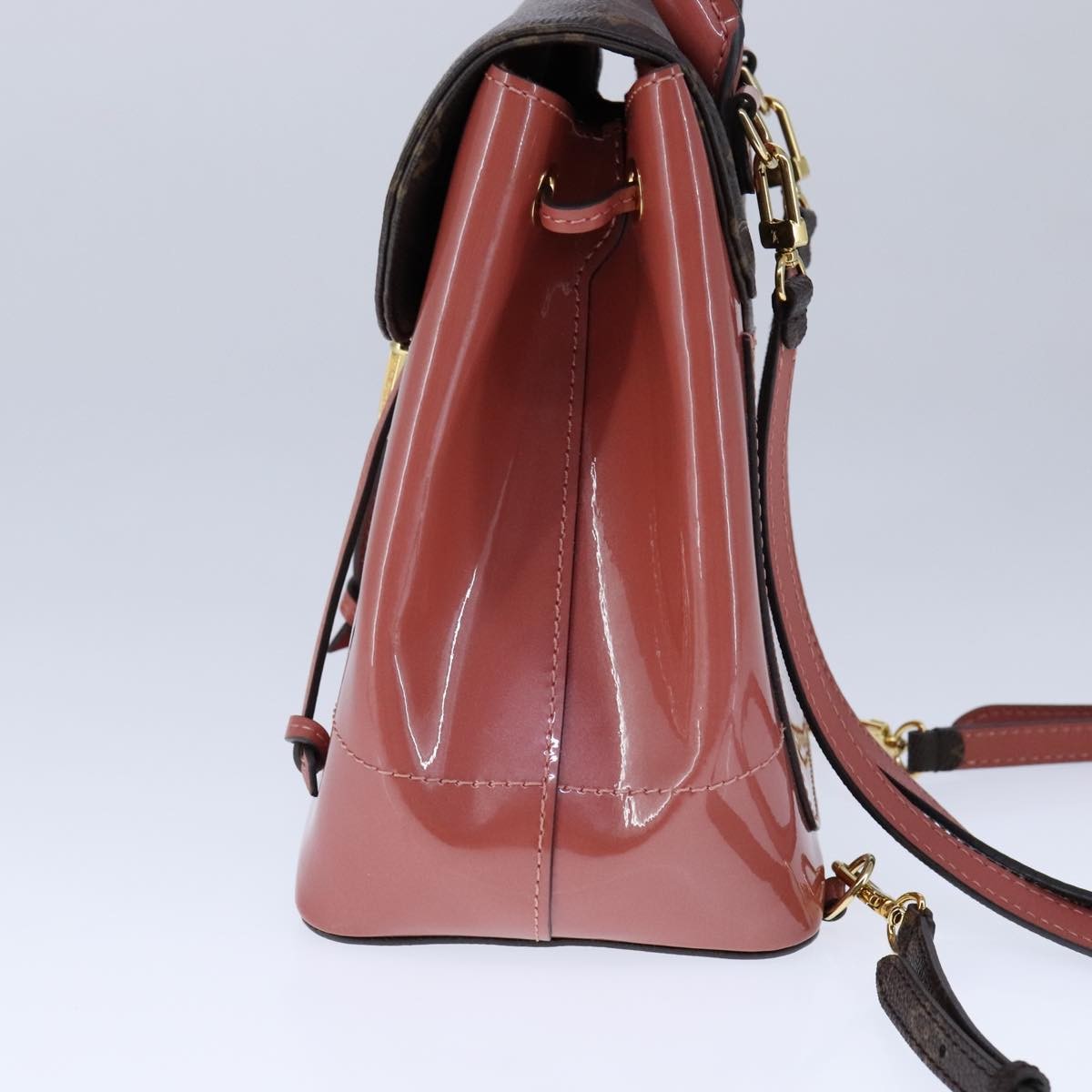 Louis Vuitton Louis Vuitton Hot Springs Backpack Monogram Vernis Roze