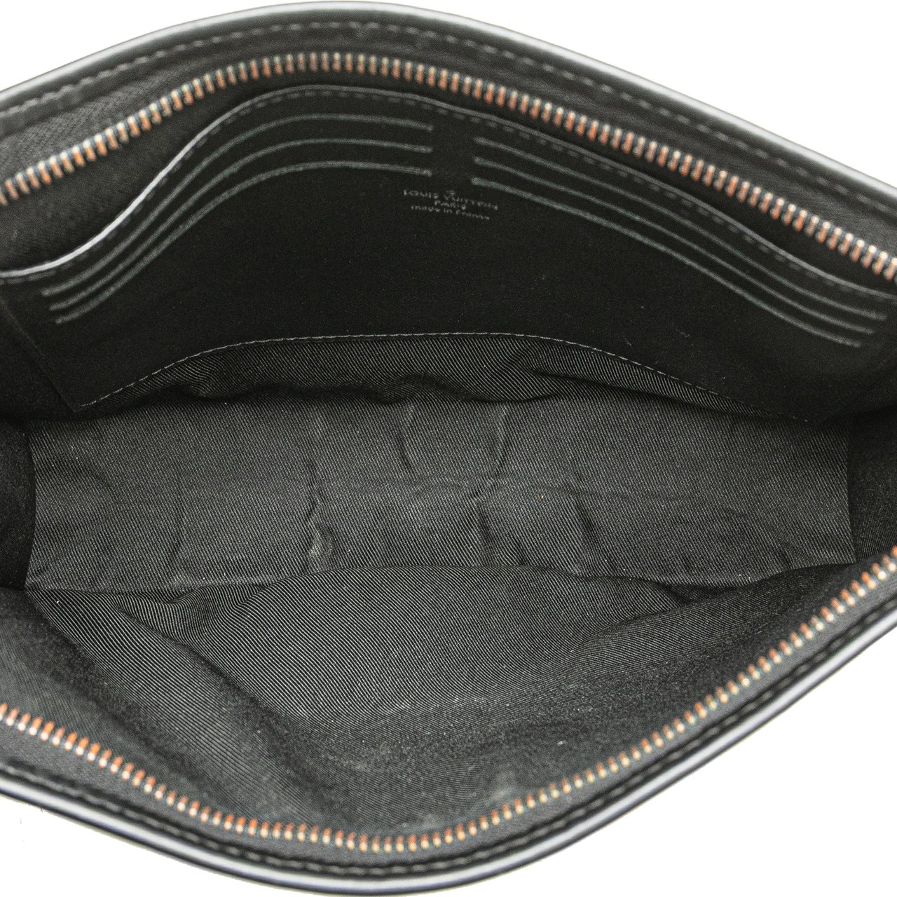 Louis Vuitton Monogram Eclipse Pochette Voyage MM Zwart