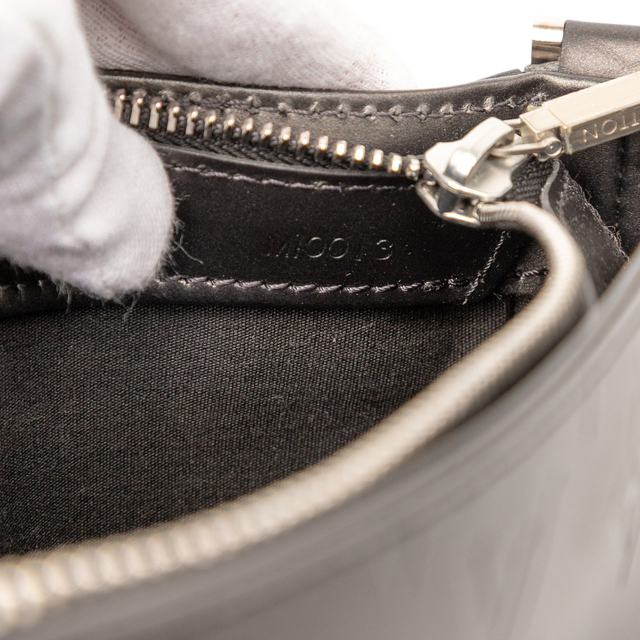 Louis Vuitton Monogram Mat Fowler Grijs