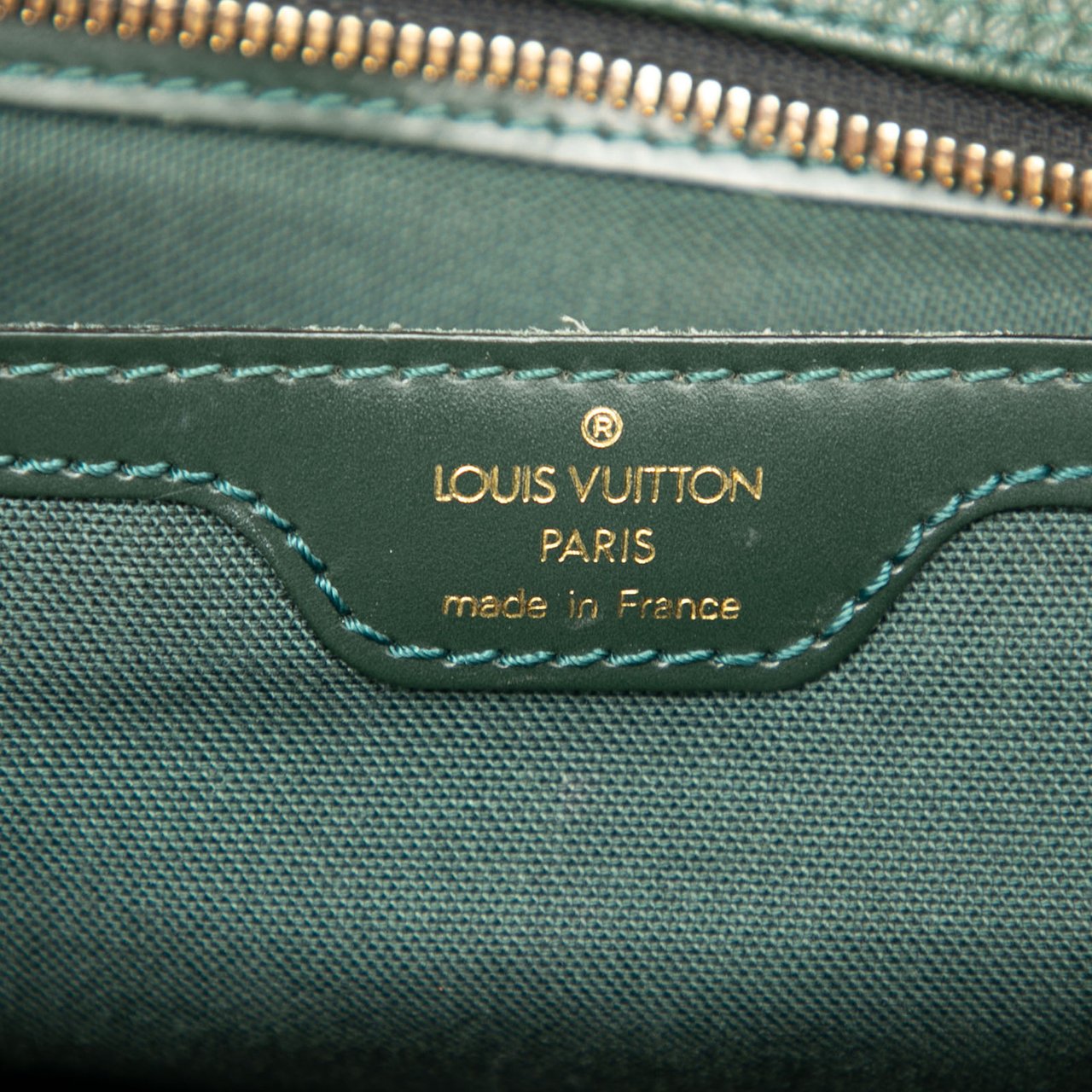 Louis Vuitton Taiga Reporter PM Groen