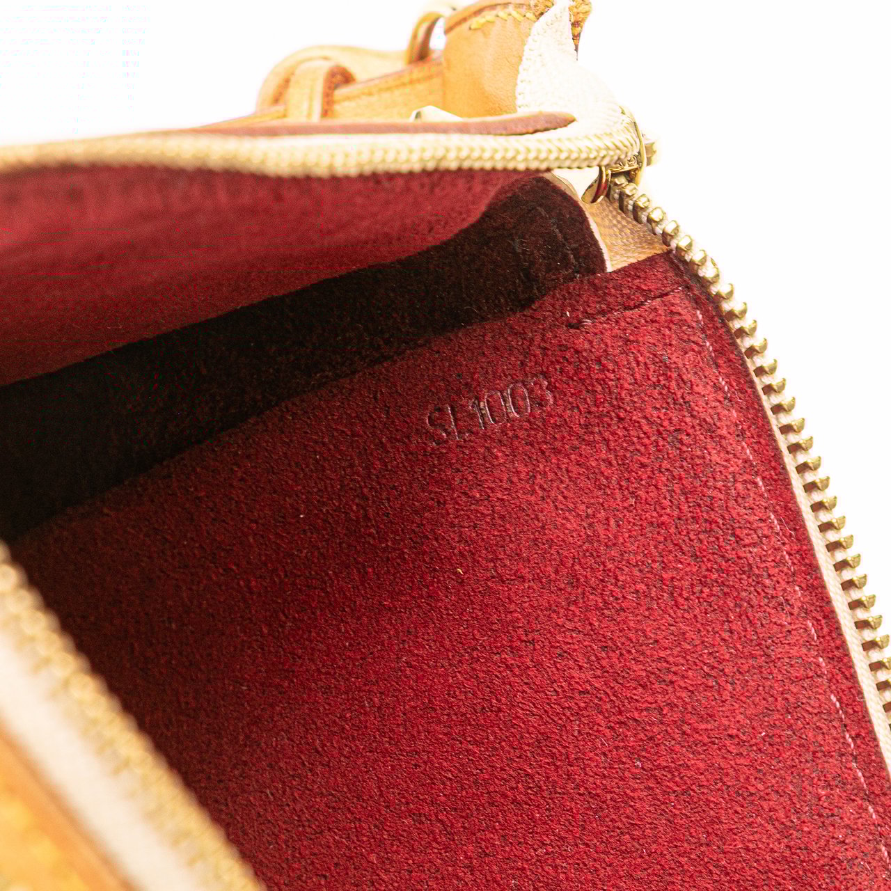 Louis Vuitton Monogram Multicolore Pochette Accessoires Wit