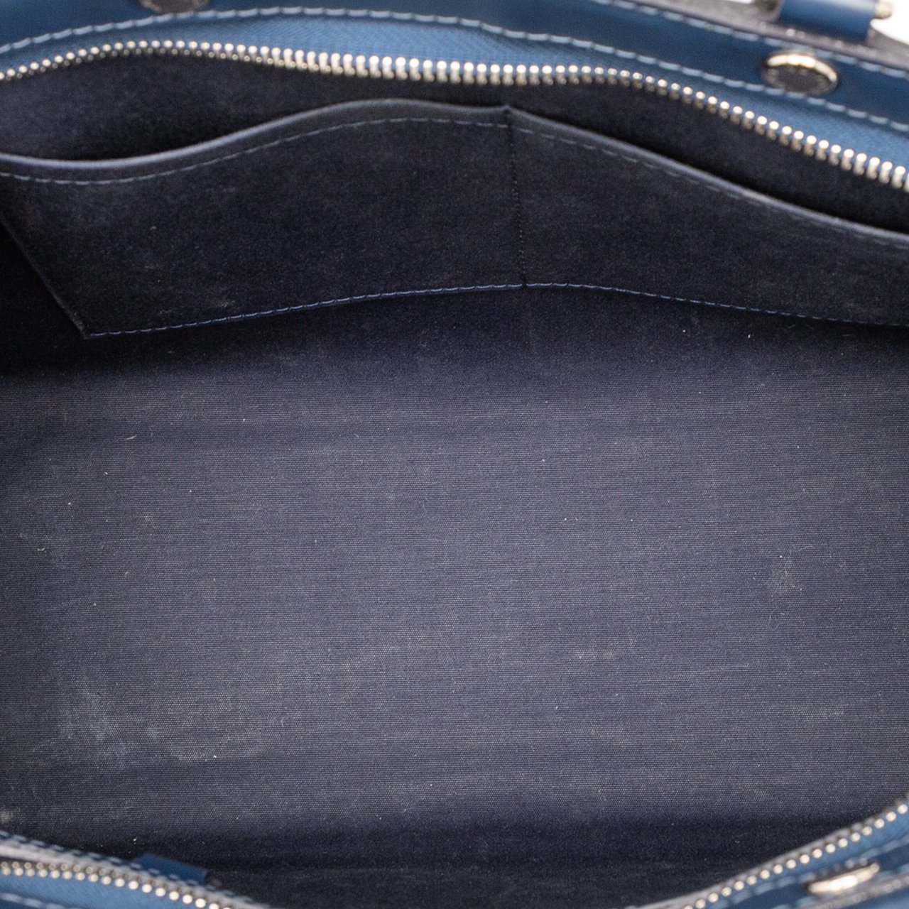 Louis Vuitton Epi Brea MM Blauw