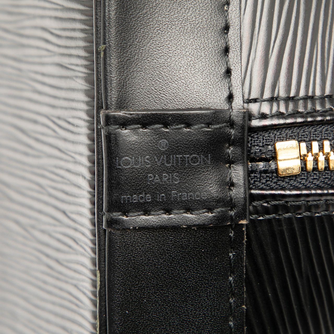 Louis Vuitton Epi Alma PM Zwart