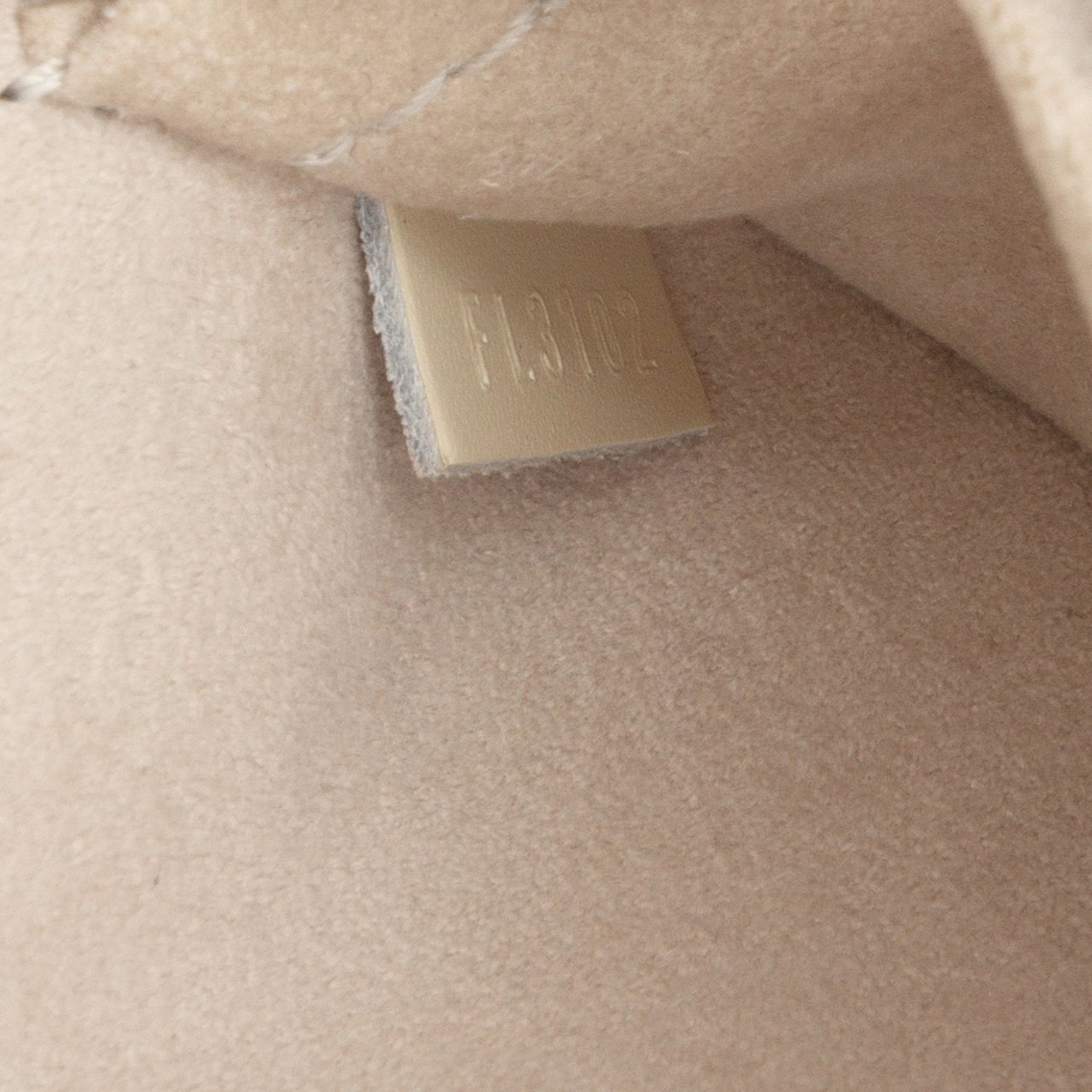 Louis Vuitton Epi Alma PM Wit