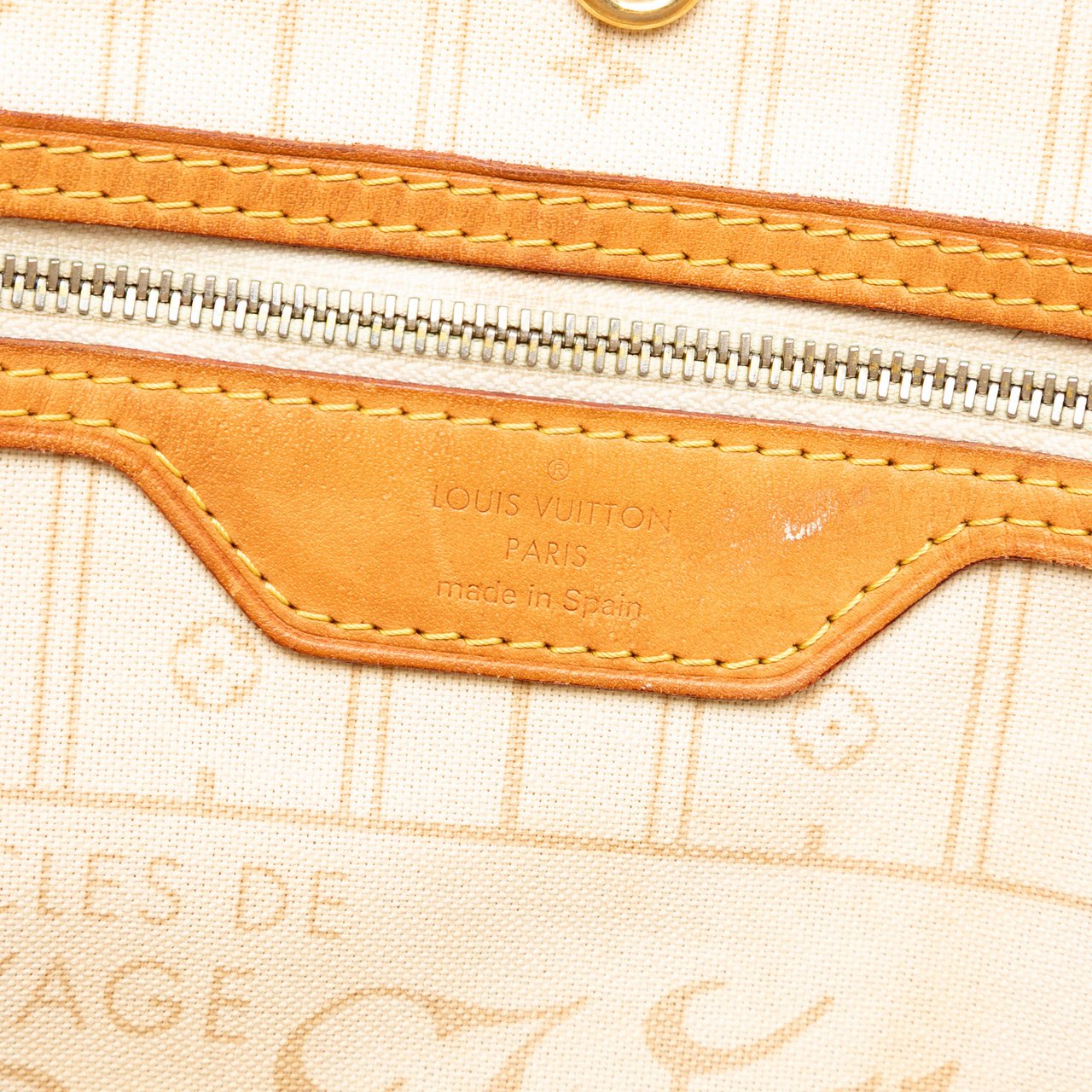 Louis Vuitton Damier Azur Neverfull MM Wit