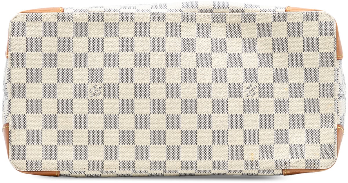 Louis Vuitton Damier Azur Hampstead MM Wit