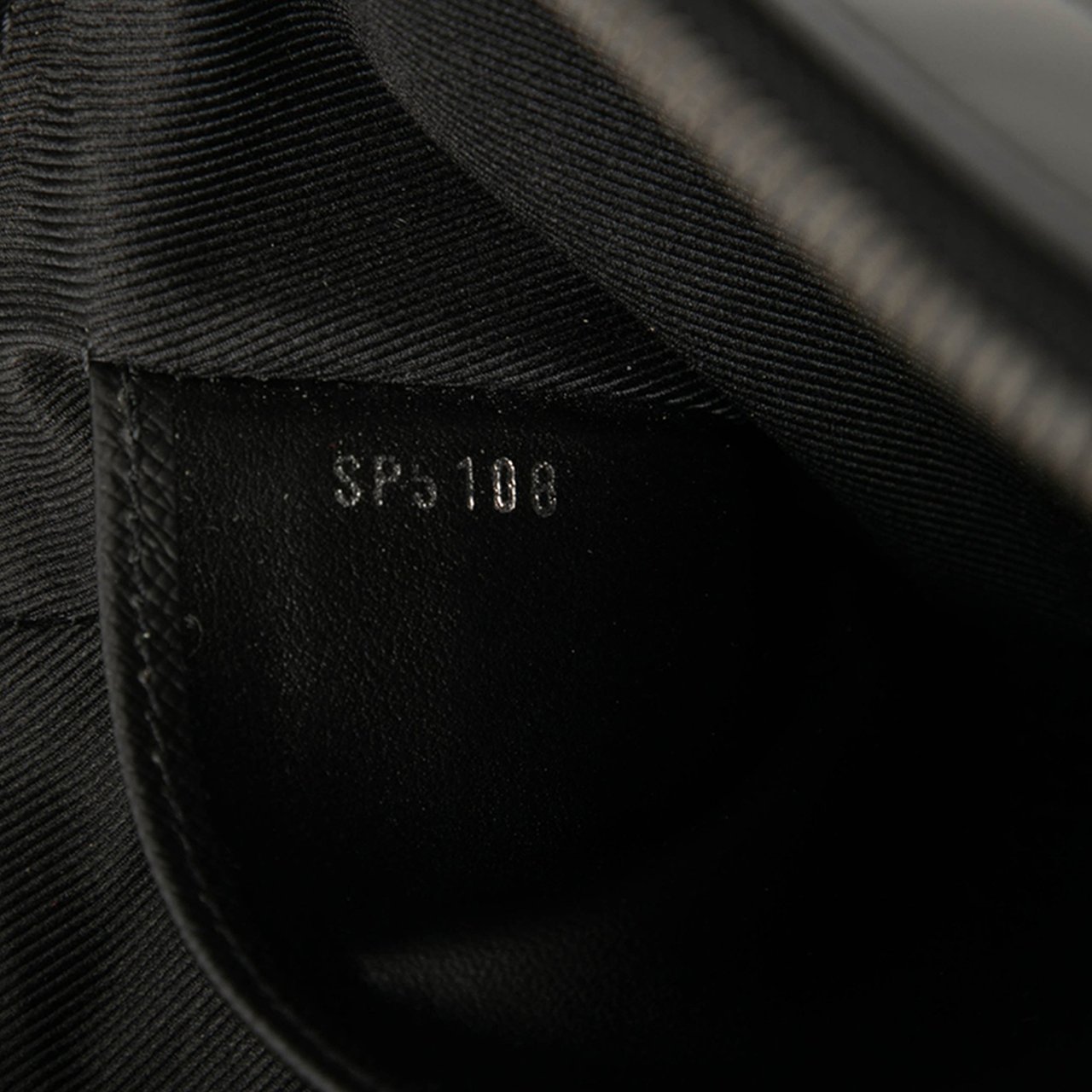 Louis Vuitton Monogram Taigarama Pochette Discovery PM Zwart