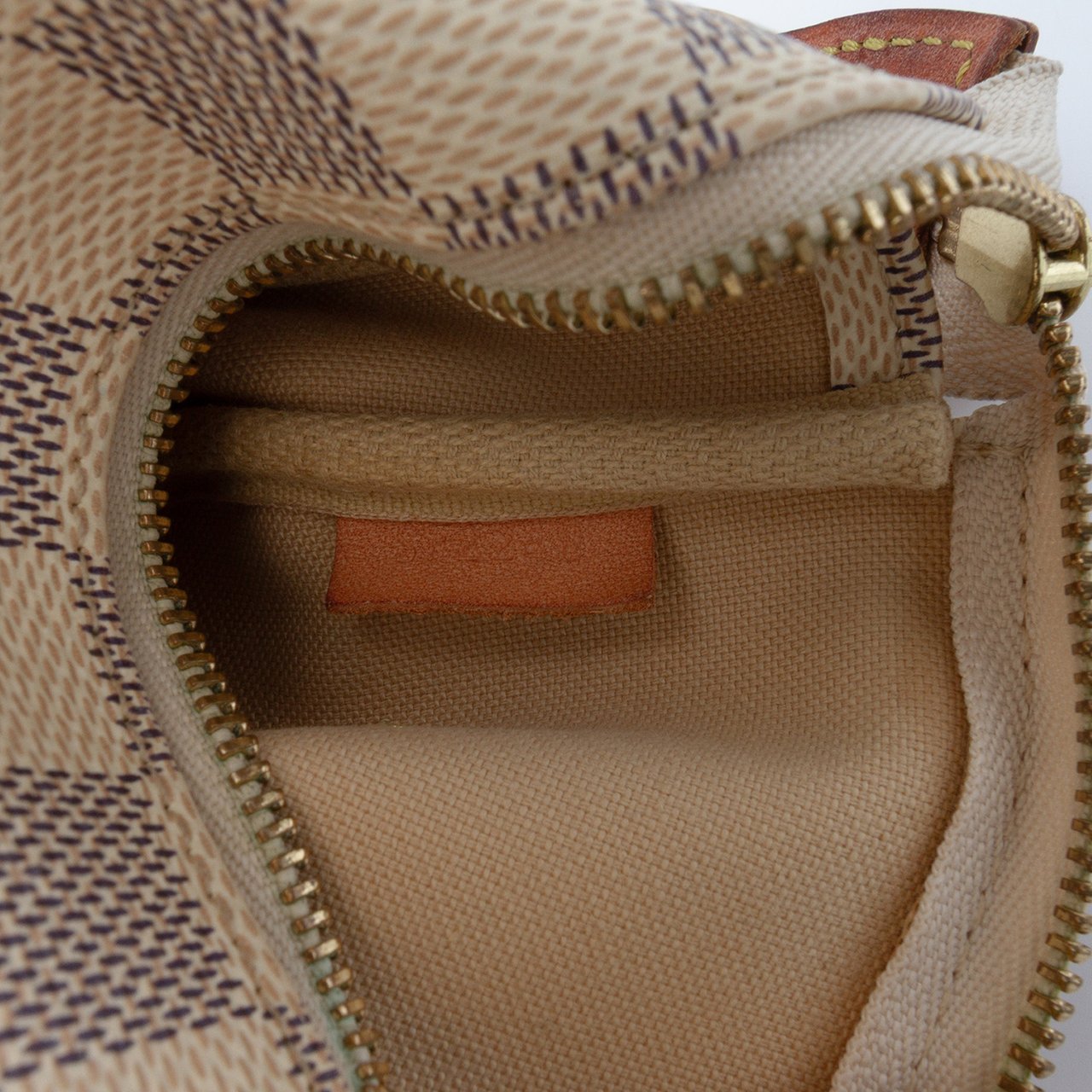 Louis Vuitton Damier Azur Mini Pochette Accessoires Wit