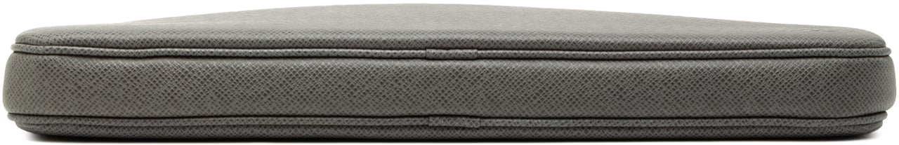 Louis Vuitton Taiga Horizon Laptop Sleeve Grijs
