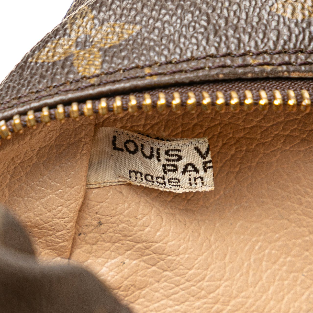 Louis Vuitton Monogram Trousse Toilette 28 Bruin