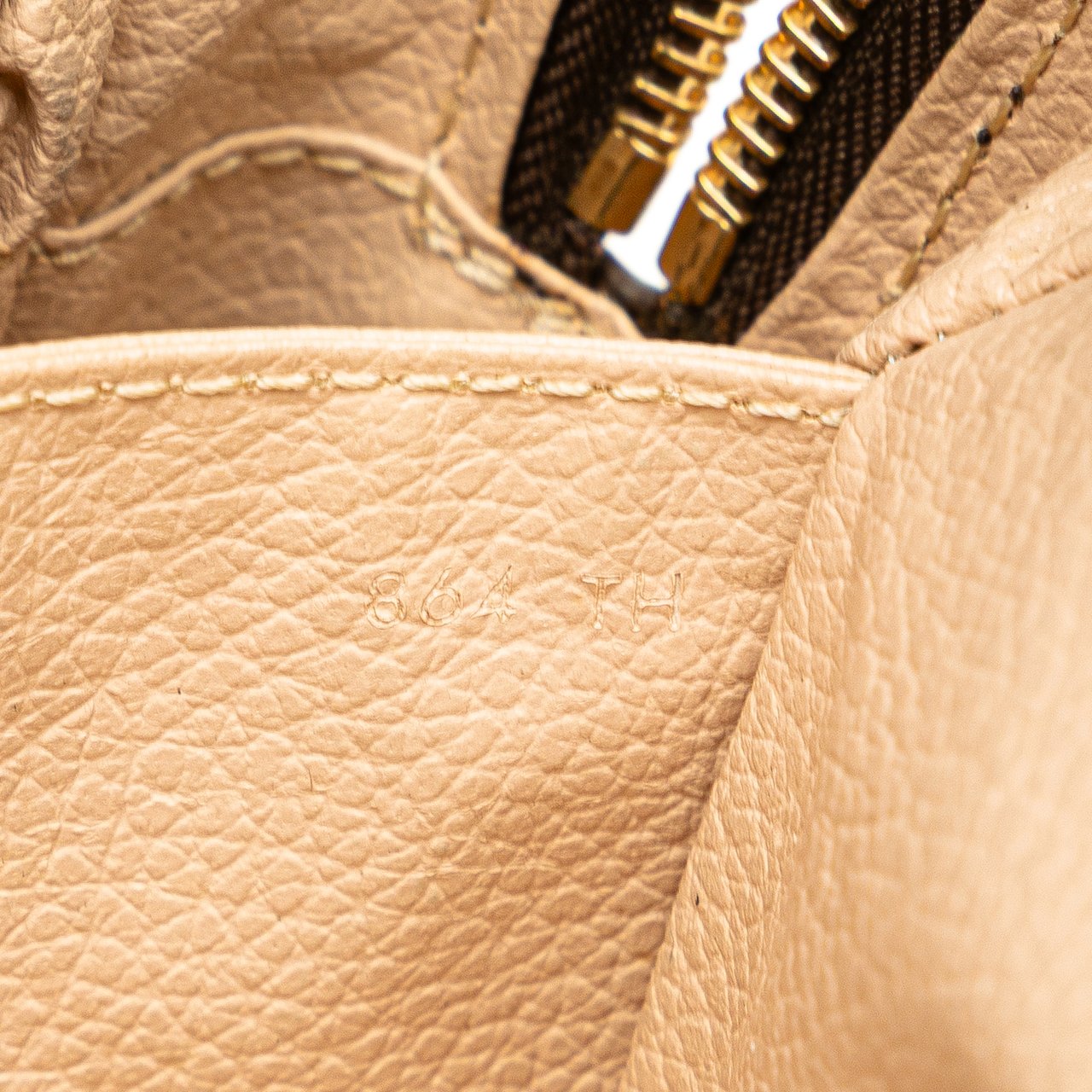 Louis Vuitton Monogram Trousse Toilette 28 Bruin