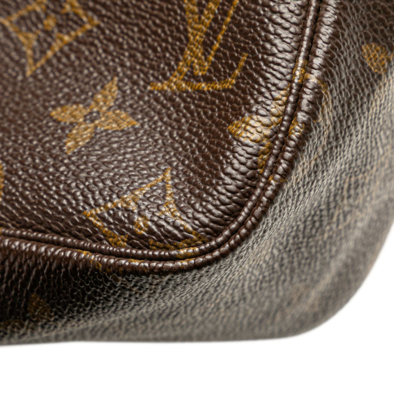 Louis Vuitton Monogram Trousse Toilette 28 Bruin