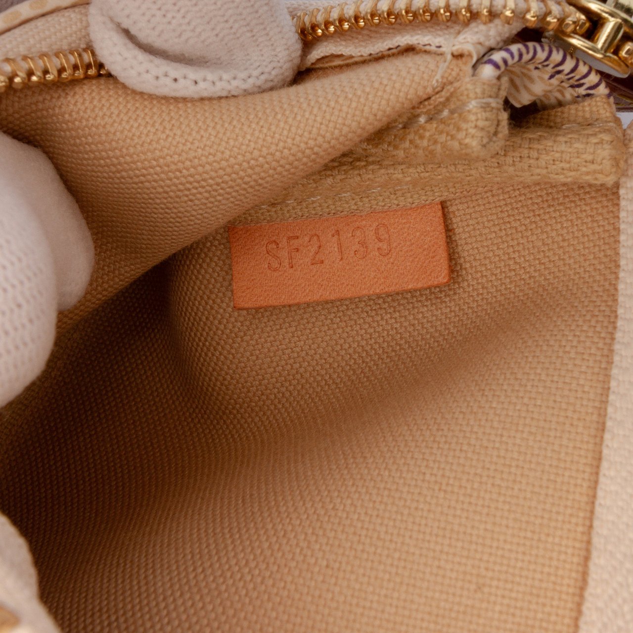 Louis Vuitton Damier Azur Mini Pochette Accessoires Wit