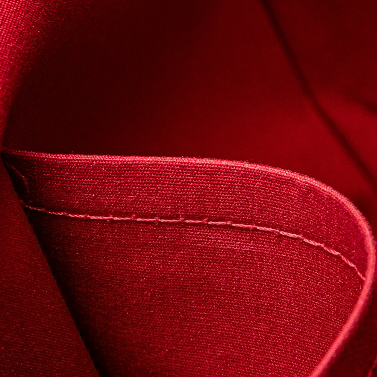 Louis Vuitton Monogram Vernis Bellevue GM Rood