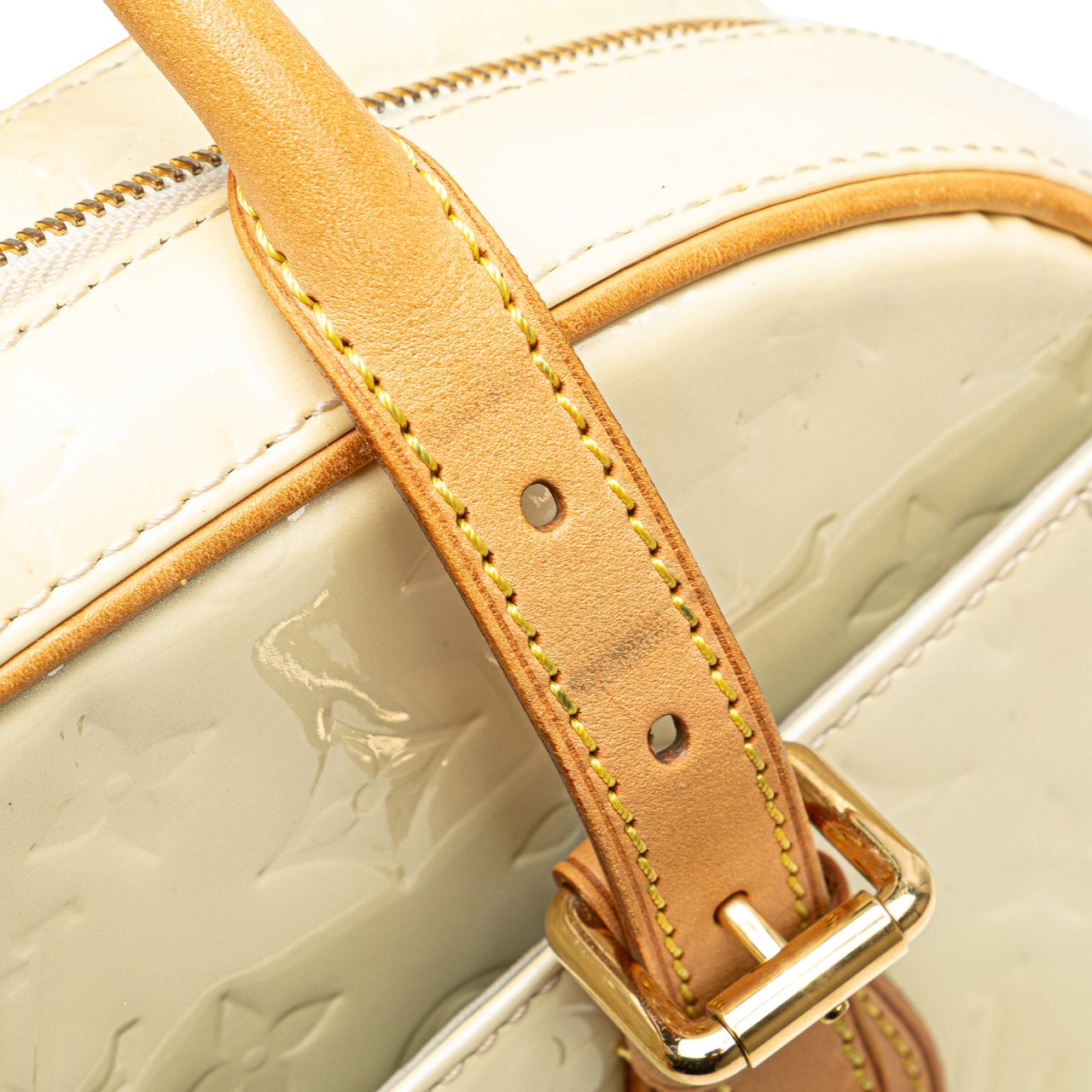 Louis Vuitton Monogram Vernis Summit Drive Wit