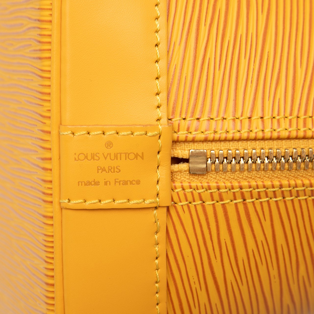 Louis Vuitton Epi Alma PM Geel