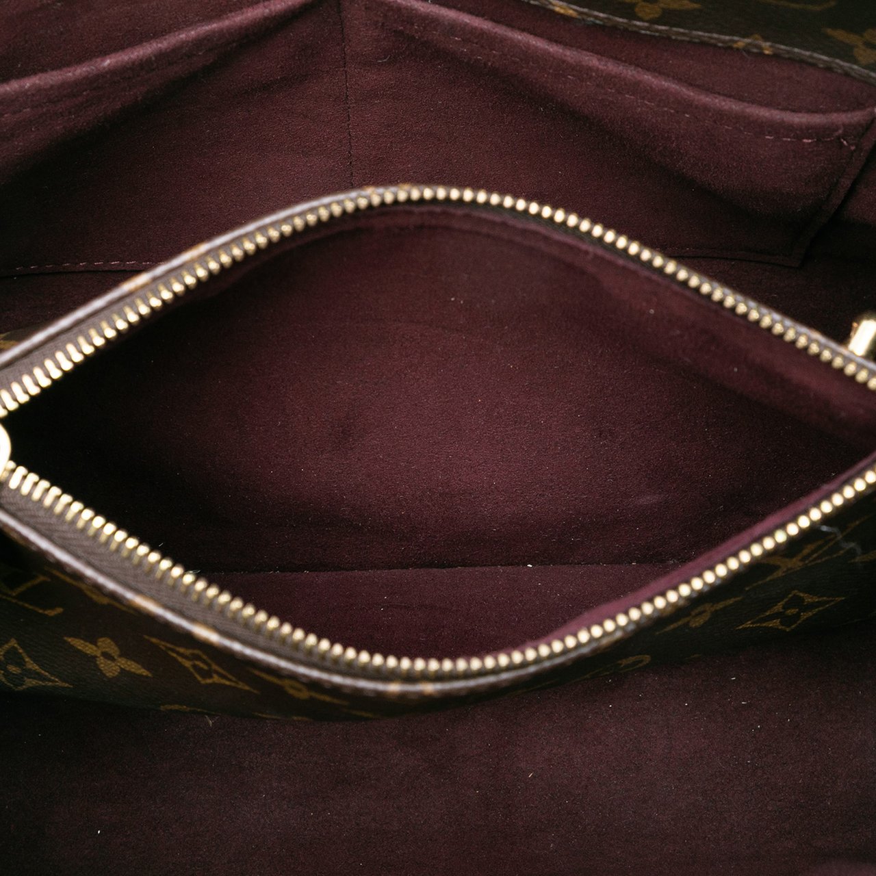 Louis Vuitton Monogram Montaigne MM Bruin