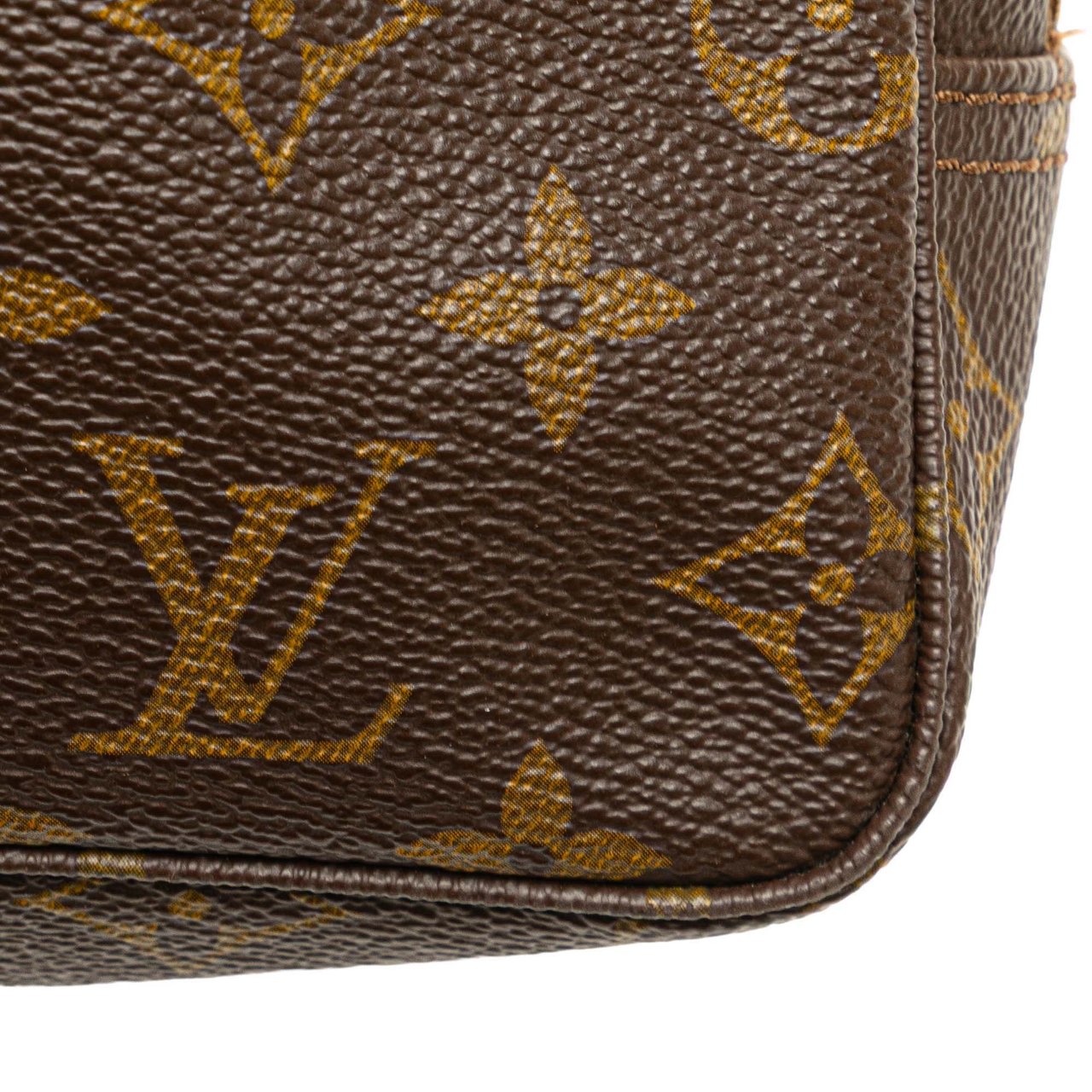 Louis Vuitton Monogram Trousse Toilette 18 Bruin
