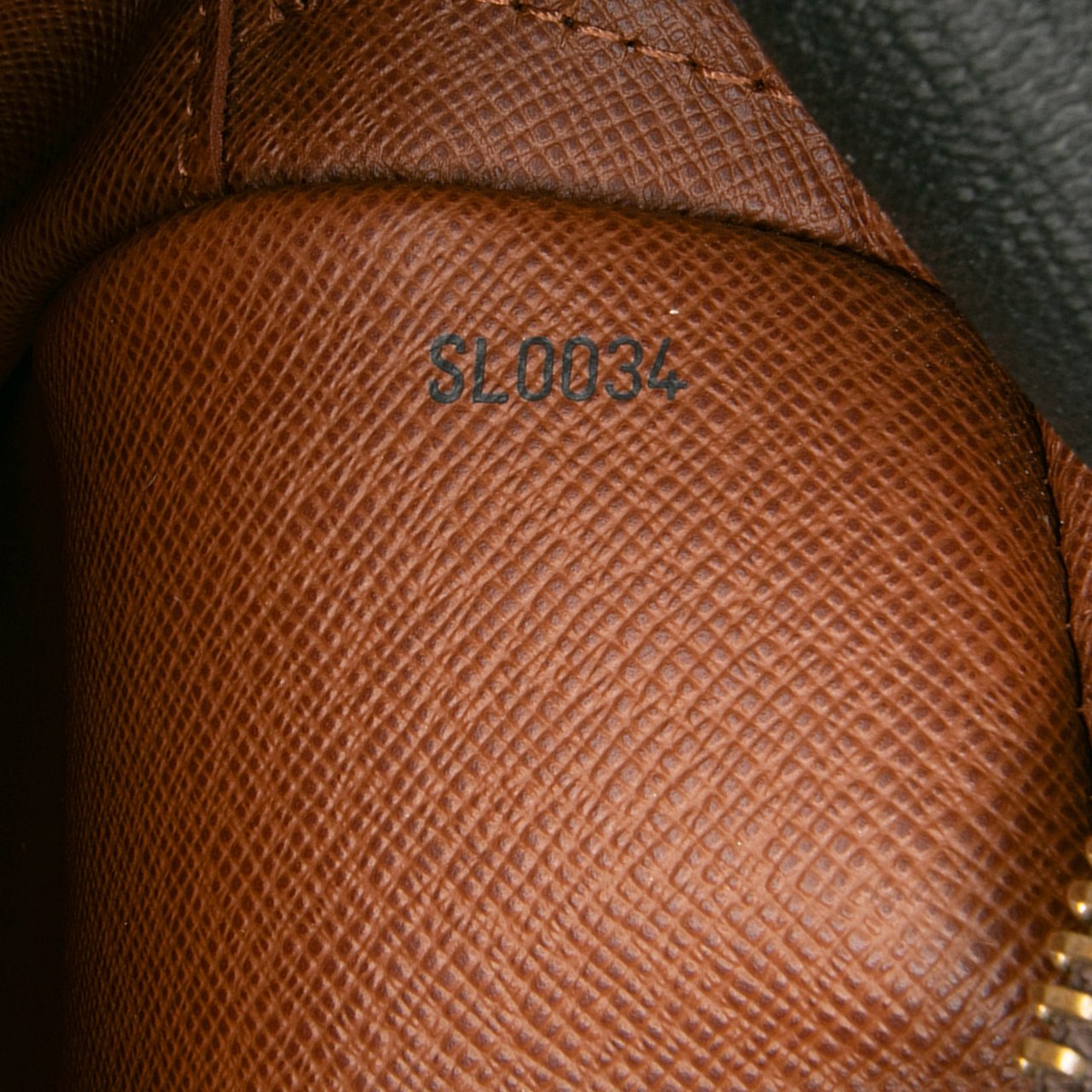 Louis Vuitton Monogram Danube Bruin