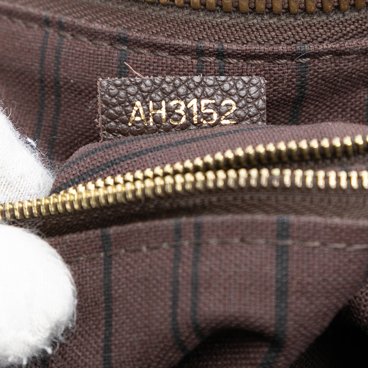 Louis Vuitton Monogram Empreinte Lumineuse PM Bruin