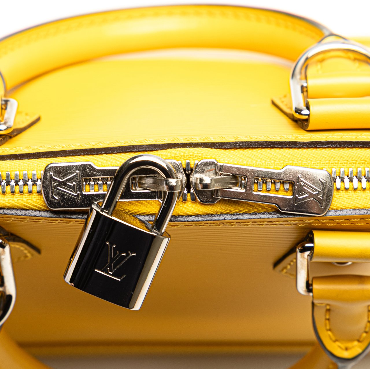Louis Vuitton Epi Alma BB Geel