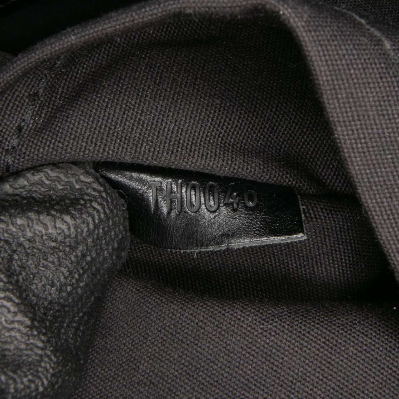 Louis Vuitton Quilted Monogram Denim Musette Grijs
