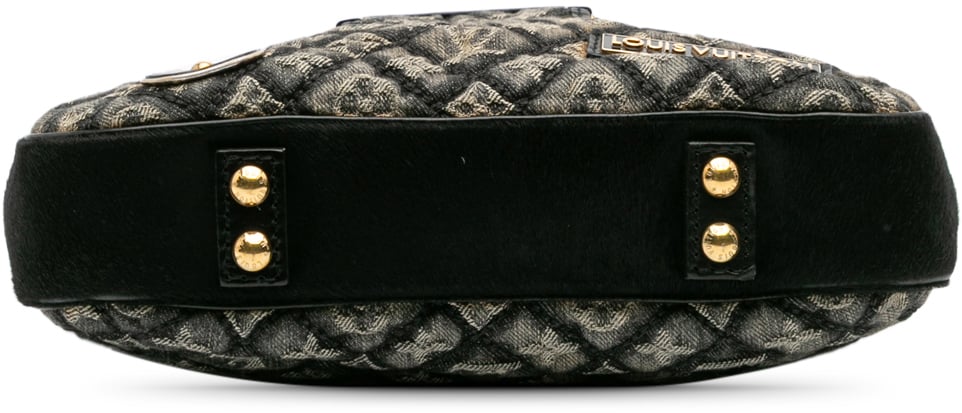 Louis Vuitton Quilted Monogram Denim Musette Grijs