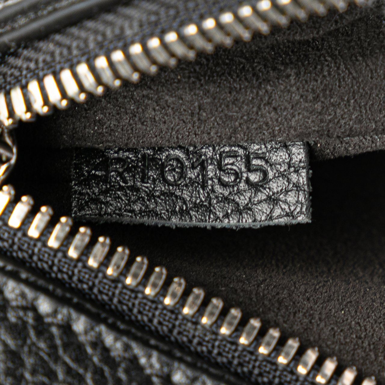 Louis Vuitton Taurillon Serviette Dorian Briefcase Zwart