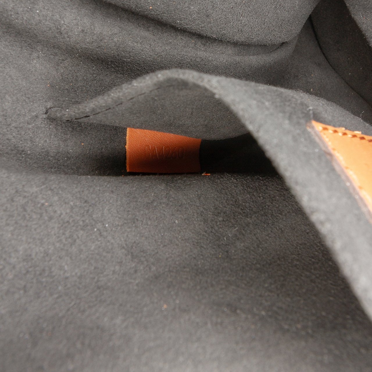 Louis Vuitton Monogram Reverse Dauphine MM Bruin