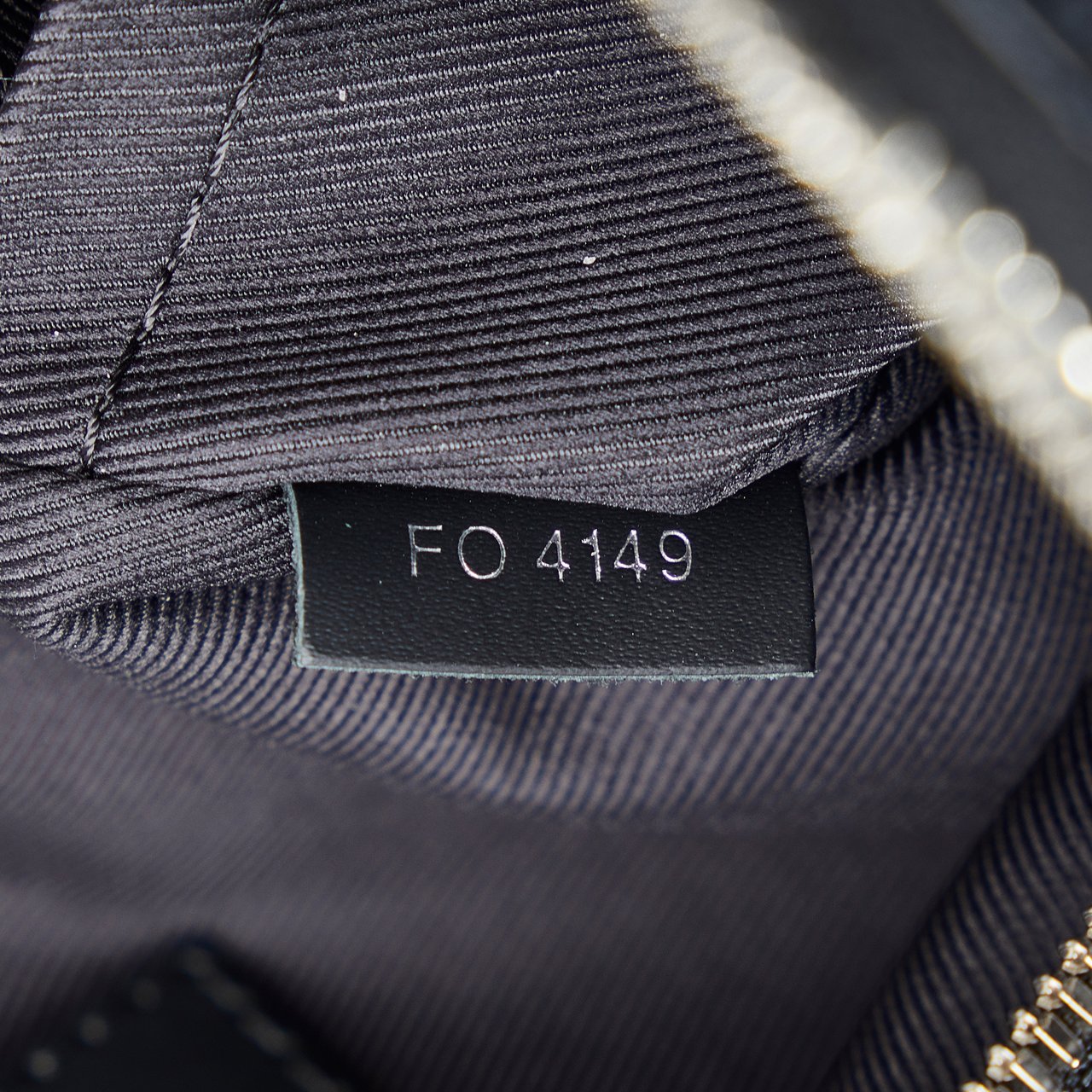 Louis Vuitton Damier Graphite Renaissance Map Danube Slim PM Zwart
