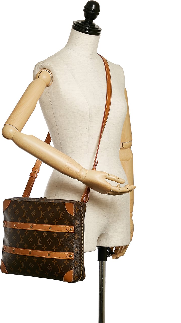 Louis Vuitton Monogram Soft Trunk Messenger Bruin