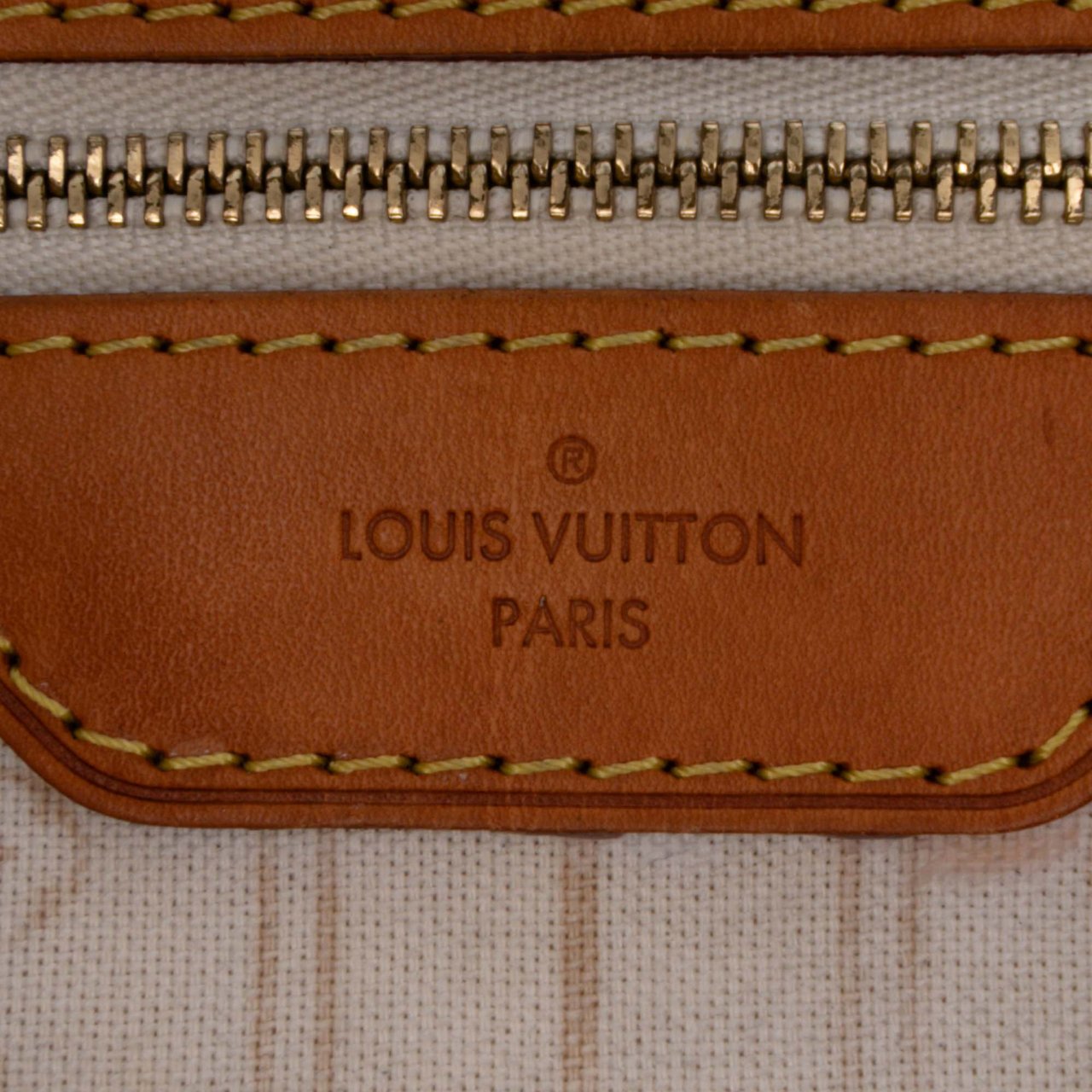 Louis Vuitton Damier Azur Neverfull MM Wit