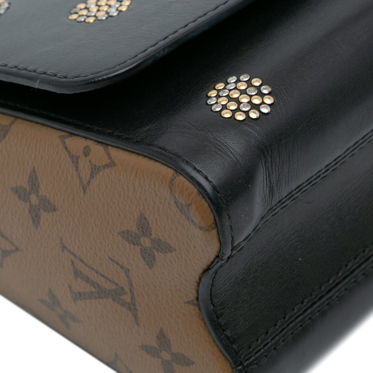 Louis Vuitton Limited Edition Calfskin and Monogram Reverse Studded Night Lights Twist MM Zwart