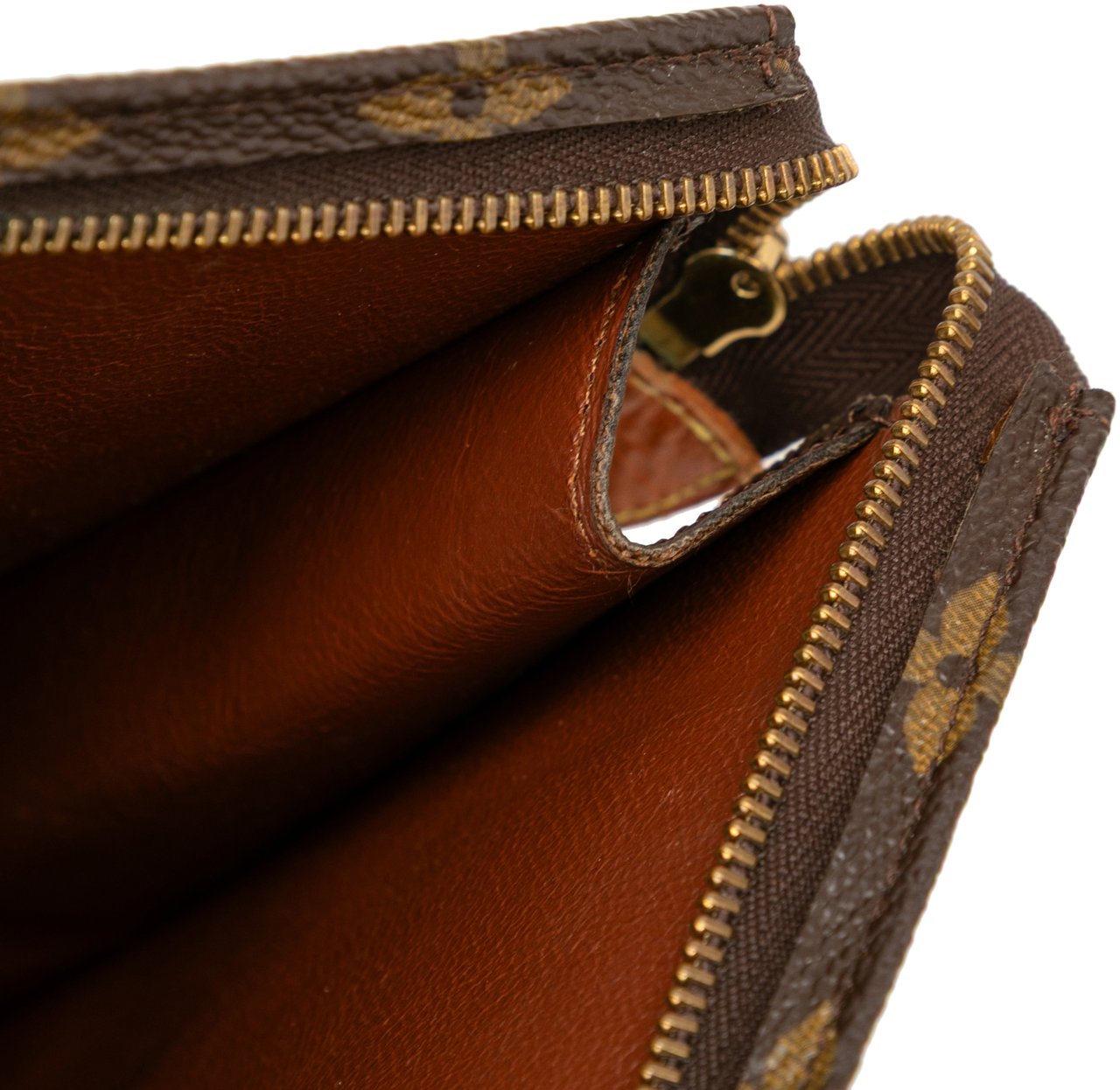 Louis Vuitton Monogram Toiletry Pouch 26 Bruin