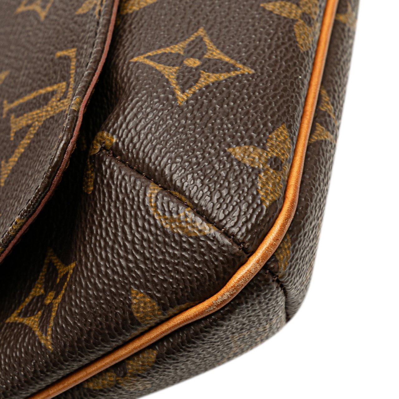 Louis Vuitton Monogram Musette Tango Short Strap Bruin