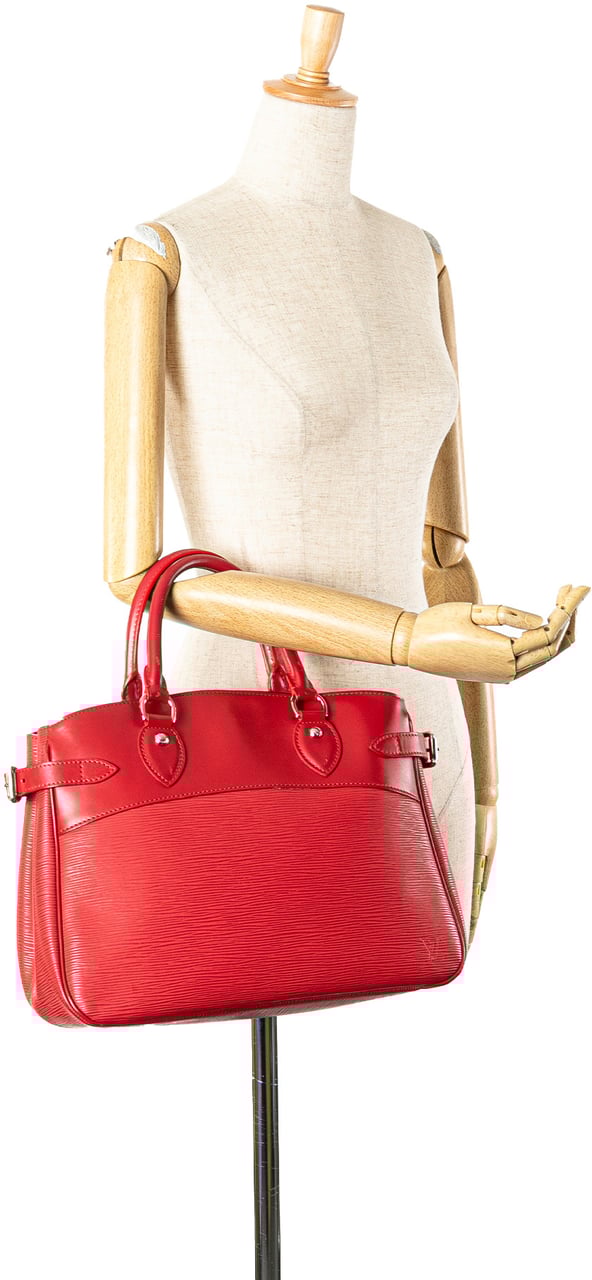 Louis Vuitton Epi Passy PM Rood